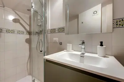 Bagno di Poggio Imperiale Apartment by Mamo Florence