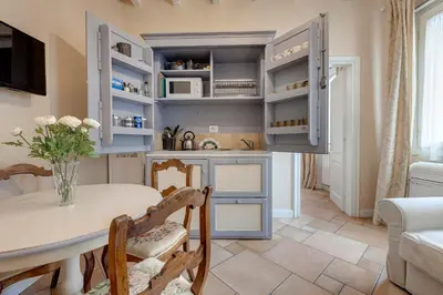 Cucina o angolo cottura di Agnolo Apartment by Mamo Florence