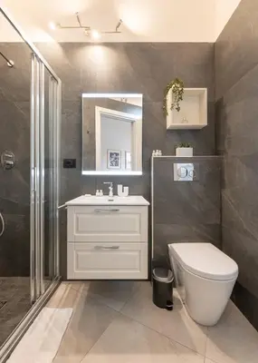 Bagno di Keys of Italy - Monaco 9 - 2 bedrooms flat nearby the Train Station