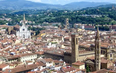 Vista generica su Firenze o vista sulla città dall'interno dell'appartamento