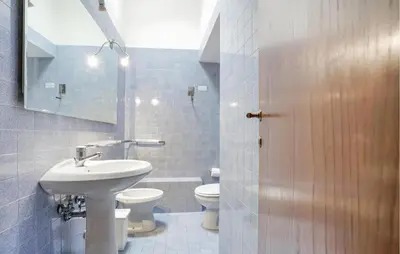 Bagno di Nice Apartment In Firenze With Wifi