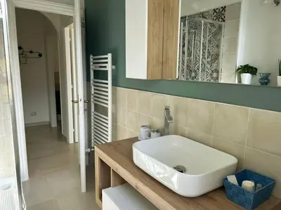Bagno di [Deledda19] Casa a 15 minuti da Firenze
