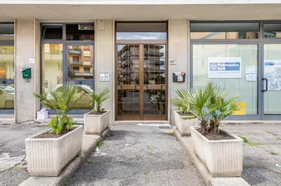 Facciata o entrata di GuestHost - Florence Quiet and Cozy Apartment with Balcony