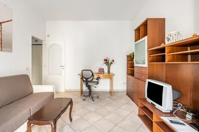 TV o dispositivi per l'intrattenimento presso GuestHost - Florence Quiet and Cozy Apartment with Balcony