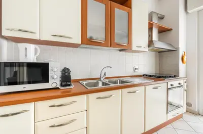 Cucina o angolo cottura di GuestHost - Florence Quiet and Cozy Apartment with Balcony