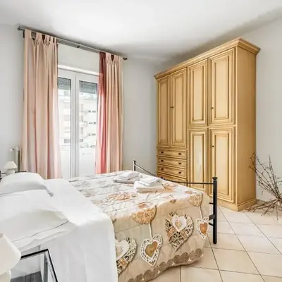 GuestHost - Florence Quiet and Cozy Apartment with Balcony