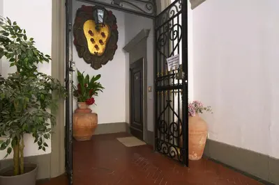 Facciata o entrata di Charming & Authentic 1BR in Florence Historic Center, Near the Duomo