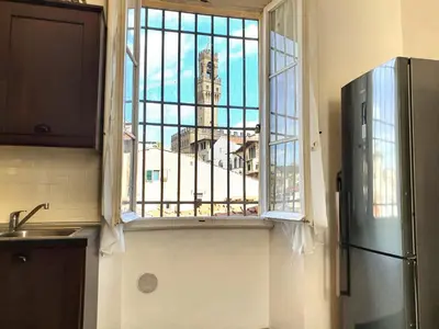 Cucina o angolo cottura di Very Central Apartment 30 Seconds From Uffizi Gallery