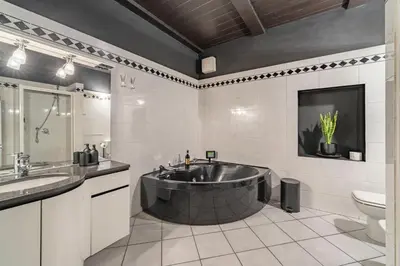 Bagno di Elegant Penthouse in Santo Spirito