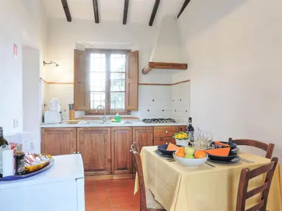 Cucina o angolo cottura di Apartment Il Mandorlato by Interhome