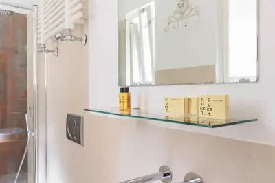 Bagno di Santa Maria Novella Elegant
