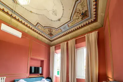 TV o dispositivi per l'intrattenimento presso Residenza d'Epoca White Room