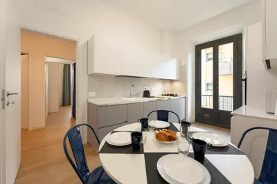 Cucina o angolo cottura di Via Taddeo Alderotti, 85 - Elegant Apartment in Careggi, Near Hospital, University & Tram Morgagni - Florence Charming Apartments