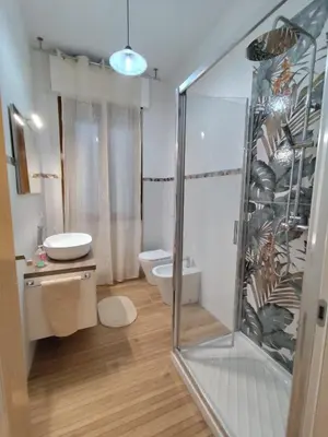 Bagno di Sguardo sulle colline del Chianti Scandicci Firenze