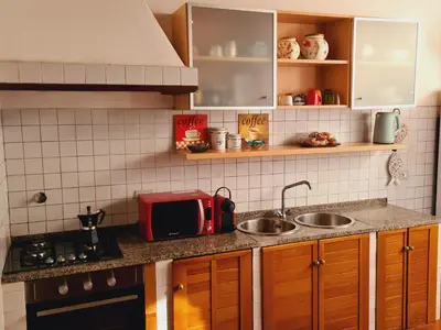 Cucina o angolo cottura di La Fonderia Charme Oltrarno - Apartment with Private Patio