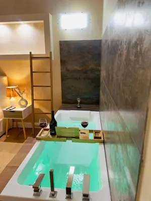 Planimetria di Elegante Appartamento con Giardino Privato, Jacuzzi nel Cuore di Firenze