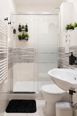 Bagno di Elegante Appartamento con Giardino Privato, Jacuzzi nel Cuore di Firenze