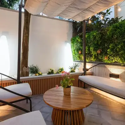 Elegante Appartamento con Giardino Privato
