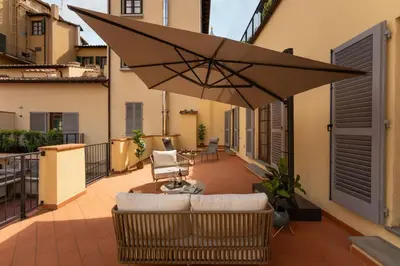 Balcone o terrazza di Apartments Florence - Modern Florentine Terrace few steps from Duomo