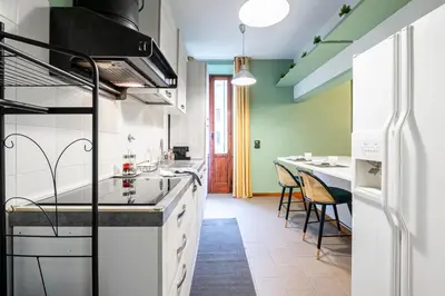 Cucina o angolo cottura di Da Vinci Living Apartment a 10 minuti a piedi dal David
