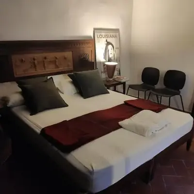 Lovely portion of property near Piazza Santo Spirito