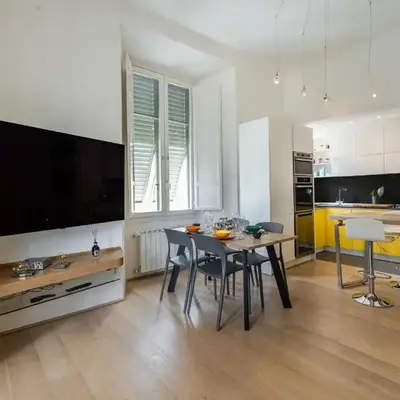 Quiet Designer Flat with Private Rooftop Terrace