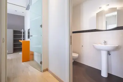 Bagno di Small & charming 1-BR apt