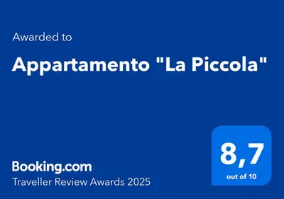 Certificato, attestato, insegna o altro documento esposto da Appartamento 