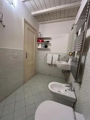 Bagno di L'insolita 28 by FlorenceHospitality com