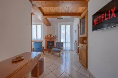 TV o dispositivi per l'intrattenimento presso Romantic Home - Charm ed Eleganza nel cuore di Firenze