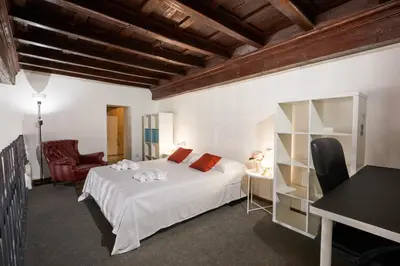 Letto o letti in una camera di De Bardi - Beautiful Home near Ponte Vecchio