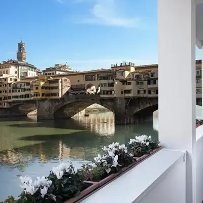UNYCA - Ponte Vecchio View Suite Florence