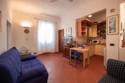 Cucina o angolo cottura di Vanni Apartment by Mamo Florence