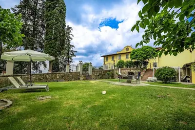 Giardino di Luxury Limonaia with Jacuzzi near Florence