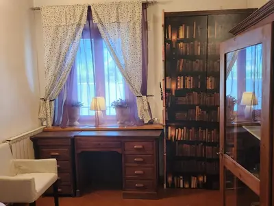 Biblioteca nell'appartamento