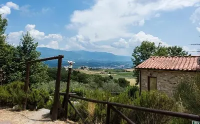 Paesaggio naturale nelle vicinanze della villa