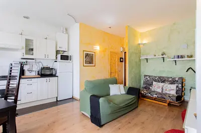 Cucina o angolo cottura di Casa moderna vicino Firenze
