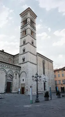 Planimetria di Piazza Duomo - 20 min by train to Florence