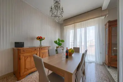 TV o dispositivi per l'intrattenimento presso Esclusivo Appartamento Fiorentino 120MQ Netflix, Ac