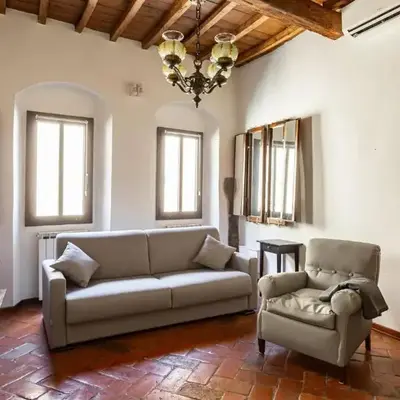 GuestHost - Archi di San Frediano Lovely Apartment