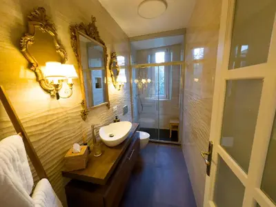 Bagno di Santa Caterina Palace Apartment in Florence-3 Bedroom