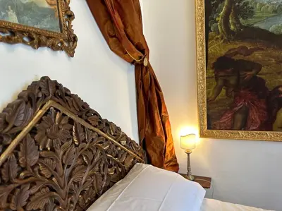 Letto o letti in una camera di Santa Caterina Palace Apartment in Florence-3 Bedroom
