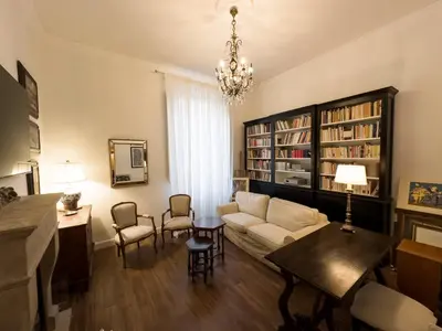 Biblioteca nell'appartamento