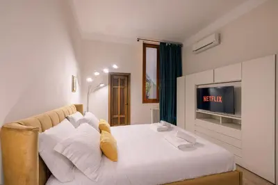 Letto o letti in una camera di Accademia Luxury Art Apartment
