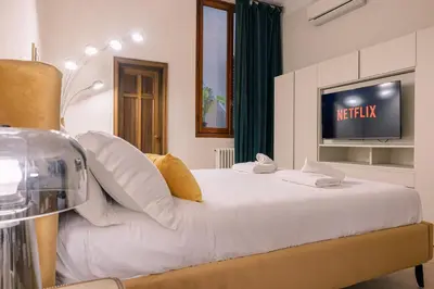 Letto o letti in una camera di Accademia Luxury Art Apartment