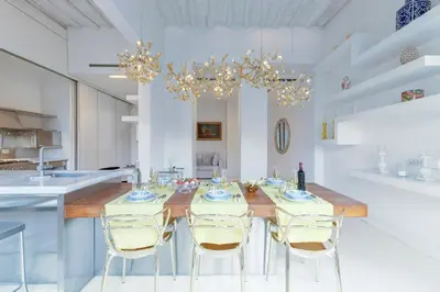 Cucina o angolo cottura di Luxury Apartment with big terrace in Florence