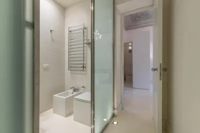 Bagno di Luxury Apartment with big terrace in Florence