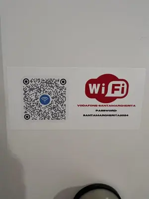 Certificato, attestato, insegna o altro documento esposto da Santa Margherita Firenze