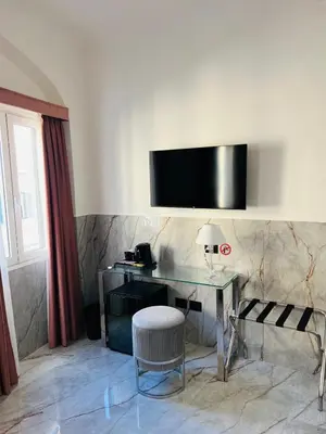 TV o dispositivi per l'intrattenimento presso Santa Margherita Firenze