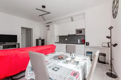 Cucina o angolo cottura di GuestHost - Novella Fiorentina - San Jacopino Apartment